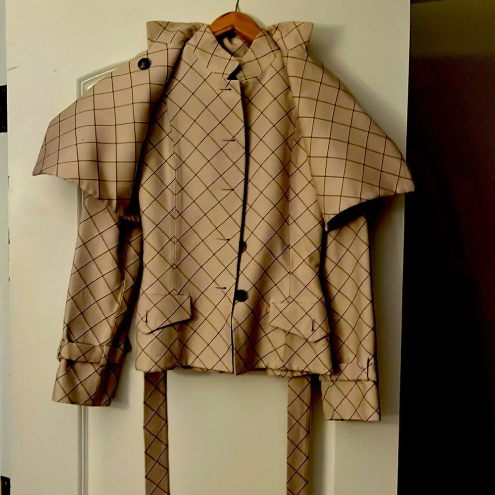 Beautiful jacket perfect for Fall days and chilly nights